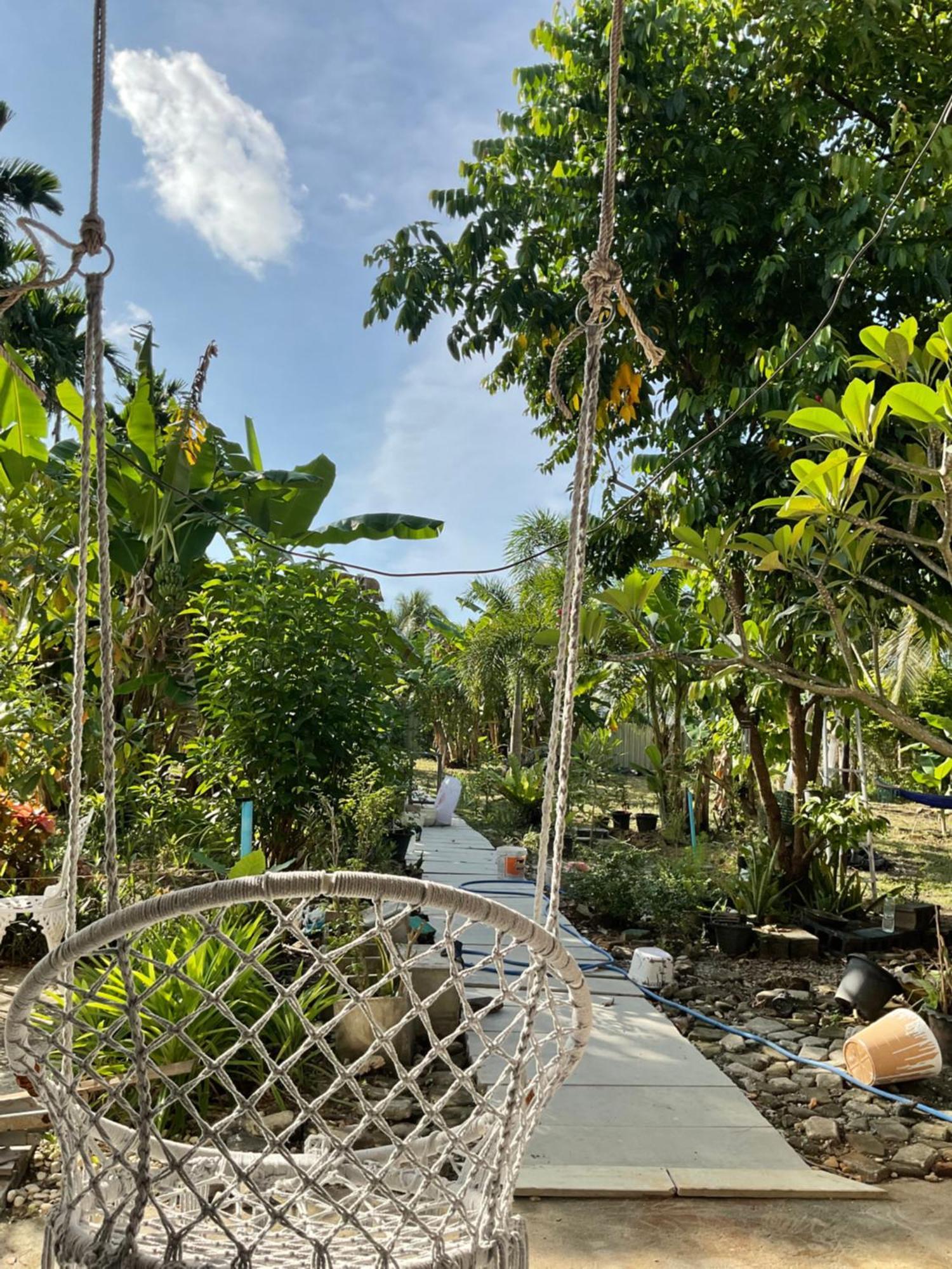 WAKE UP @Lanta Hotel : Cafe Ko Lanta Esterno foto